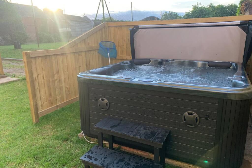 Apartamento Countryside Annexe, With Hottub, Sleeps Up To 4 Durston Exterior foto